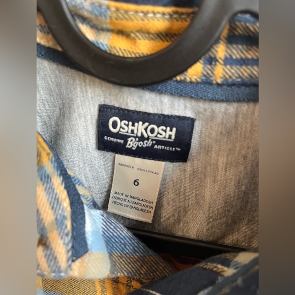 Boy Oshkosh B’gosh plaid long sleeve shirt - Picture 4 of 4